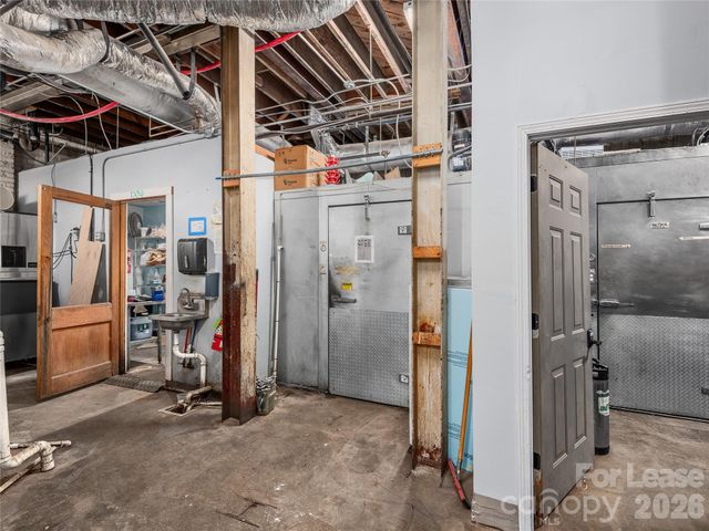 48 College Street, Asheville, NC 28801