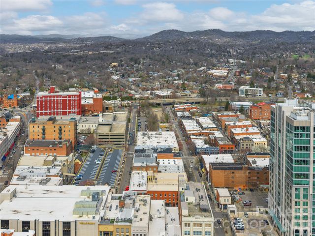 48 College Street, Asheville, NC 28801