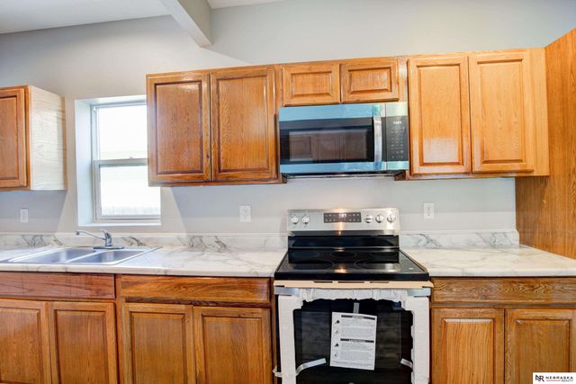 4106 N 21 Street, Omaha, NE 68110