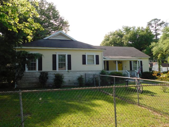 406 NW 3rd Street, Springhill, LA 71075