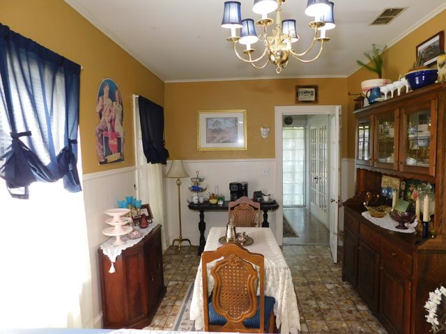 406 NW 3rd Street, Springhill, LA 71075