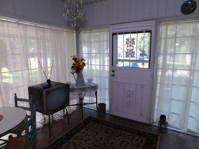 406 NW 3rd Street, Springhill, LA 71075