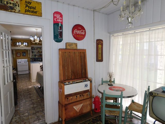 406 NW 3rd Street, Springhill, LA 71075