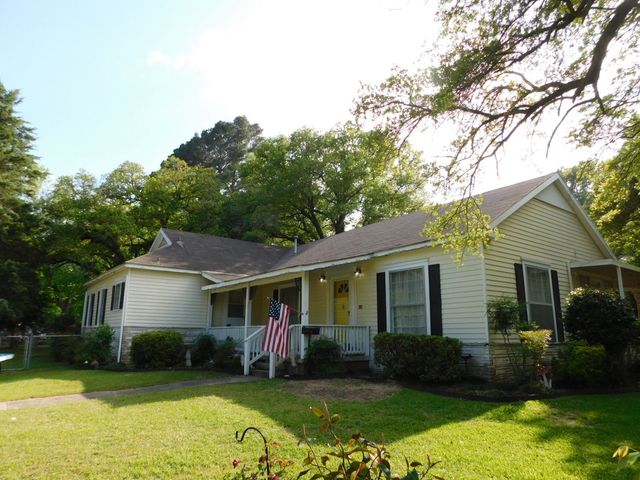 406 NW 3rd Street, Springhill, LA 71075