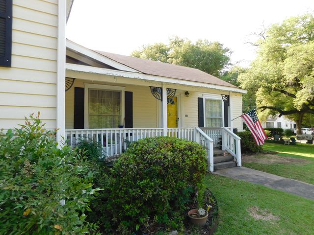 406 NW 3rd Street, Springhill, LA 71075