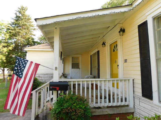 406 NW 3rd Street, Springhill, LA 71075