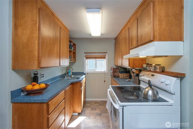 240 Motor Avenue, Port Angeles, WA 98362