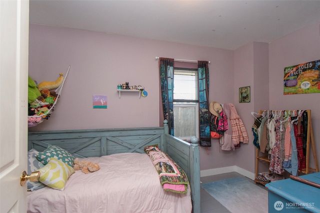 240 Motor Avenue, Port Angeles, WA 98362