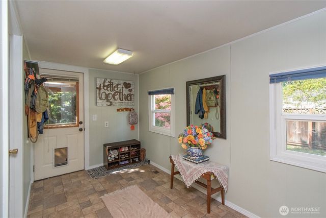 240 Motor Avenue, Port Angeles, WA 98362