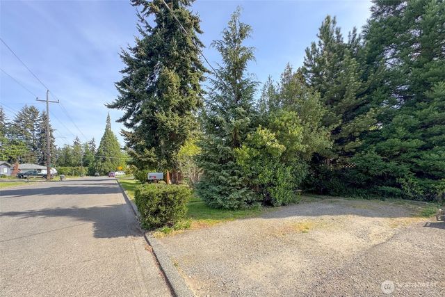 240 Motor Avenue, Port Angeles, WA 98362