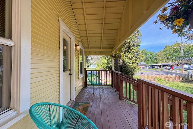 240 Motor Avenue, Port Angeles, WA 98362