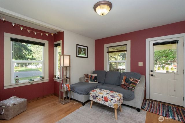 240 Motor Avenue, Port Angeles, WA 98362