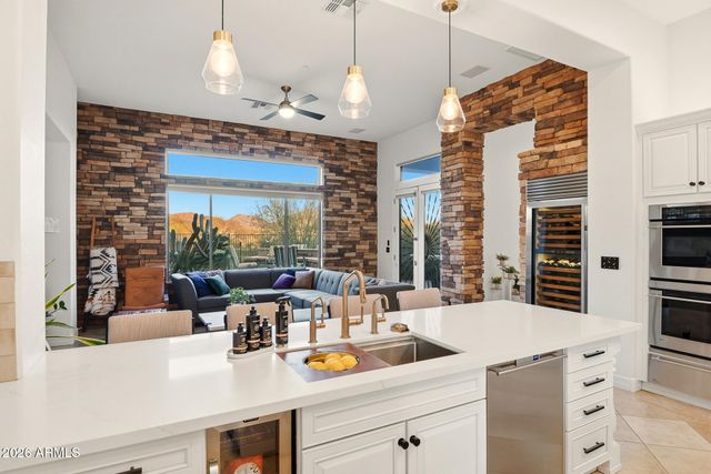 40425 N CANDLEWYCK Lane, Anthem, AZ 85086