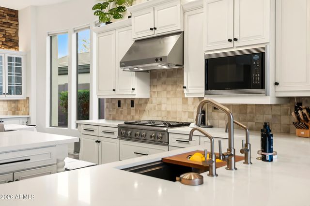 40425 N CANDLEWYCK Lane, Anthem, AZ 85086