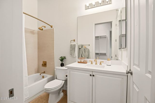 40425 N CANDLEWYCK Lane, Anthem, AZ 85086