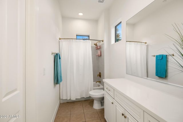 40425 N CANDLEWYCK Lane, Anthem, AZ 85086