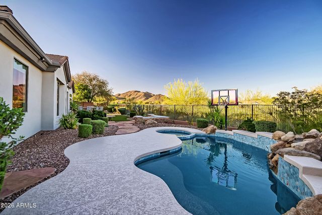 40425 N CANDLEWYCK Lane, Anthem, AZ 85086