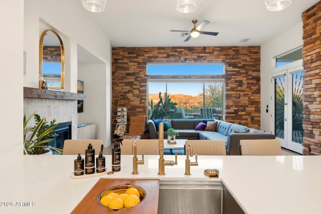 40425 N CANDLEWYCK Lane, Anthem, AZ 85086