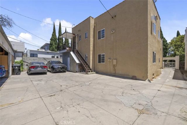 737 N Ridgewood Place, Los Angeles, CA 90038
