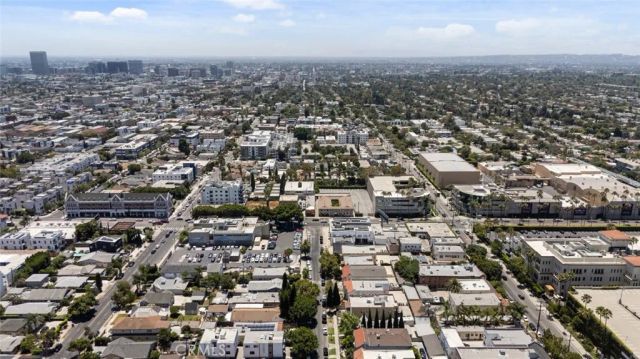 737 N Ridgewood Place, Los Angeles, CA 90038