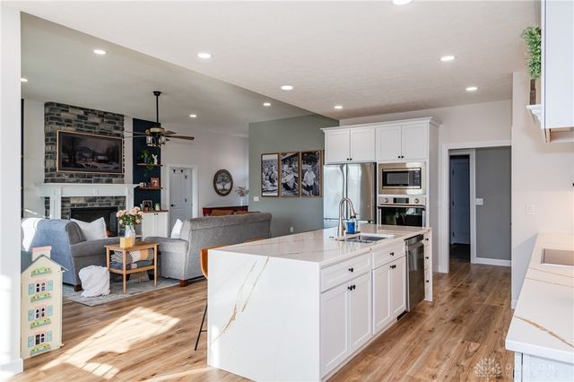 996 Stony Brook Lane, Troy, OH 45373