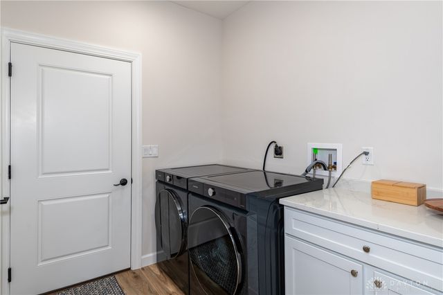 996 Stony Brook Lane, Troy, OH 45373