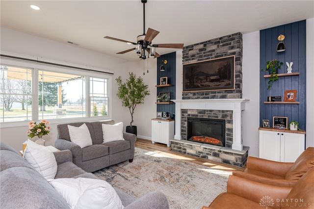 996 Stony Brook Lane, Troy, OH 45373