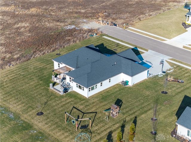 996 Stony Brook Lane, Troy, OH 45373