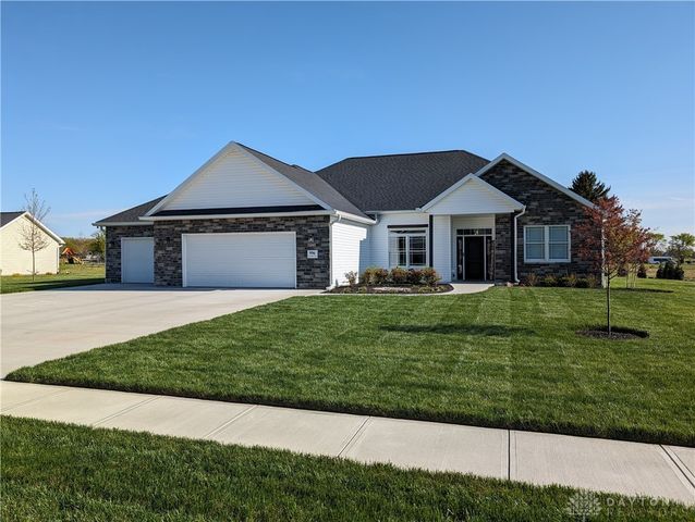 996 Stony Brook Lane, Troy, OH 45373