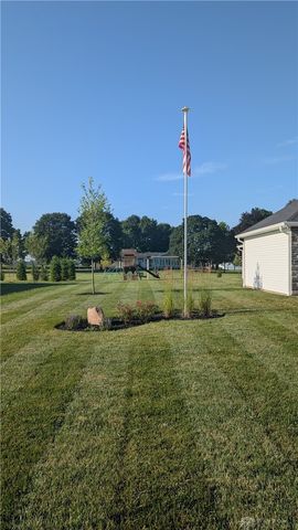 996 Stony Brook Lane, Troy, OH 45373