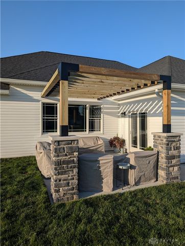 996 Stony Brook Lane, Troy, OH 45373