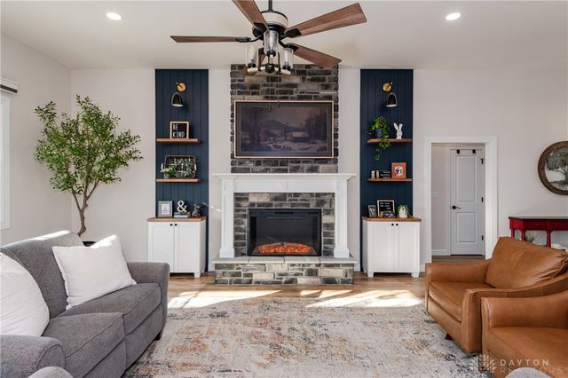 996 Stony Brook Lane, Troy, OH 45373