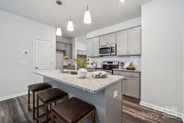 7005 Alpharetta Street 20, Charlotte, NC 28216