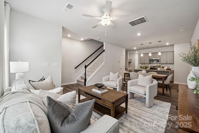 7005 Alpharetta Street 20, Charlotte, NC 28216