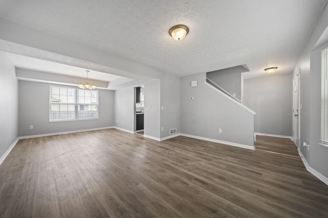 2839 Beal Drive, Columbus, OH 43232