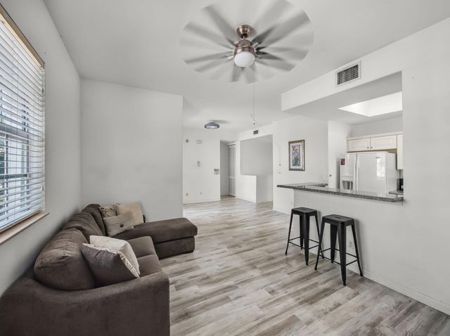 10520 SW Stephanie Way 2-202, Port St Lucie, FL 34987