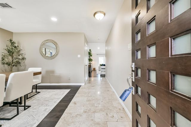 10902 Braewick Drive, Houston, TX 77096