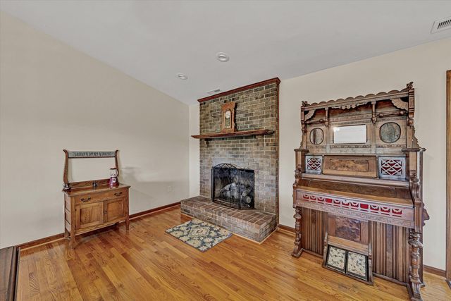 229 Normans LN, Troutville, VA 24175
