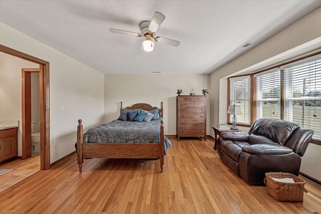 229 Normans LN, Troutville, VA 24175