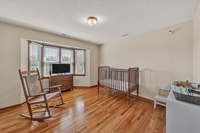 229 Normans LN, Troutville, VA 24175