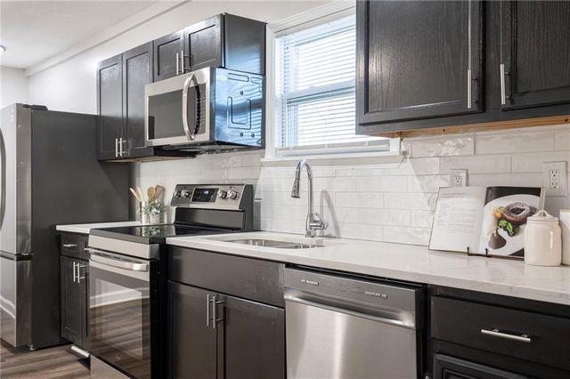 4218 Cypress Avenue, Kansas City, MO 64130