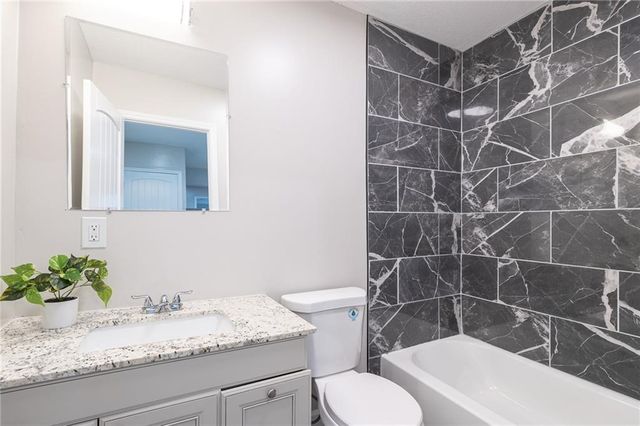 4218 Cypress Avenue, Kansas City, MO 64130