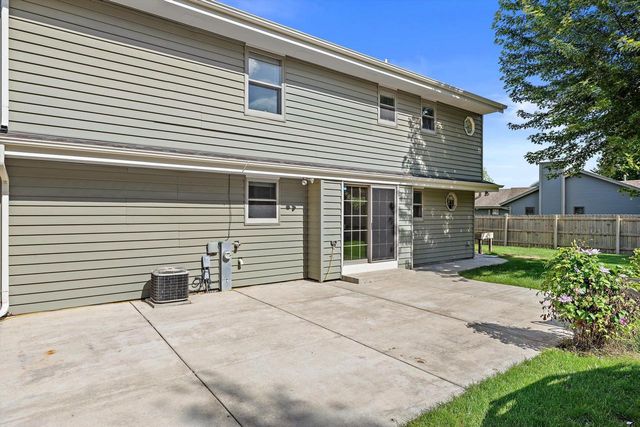 W143N10771 Wooded Hills DRIVE, Germantown, WI 53022