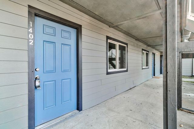 1402 Tailrace Drive, Moncks Corner, SC 29461