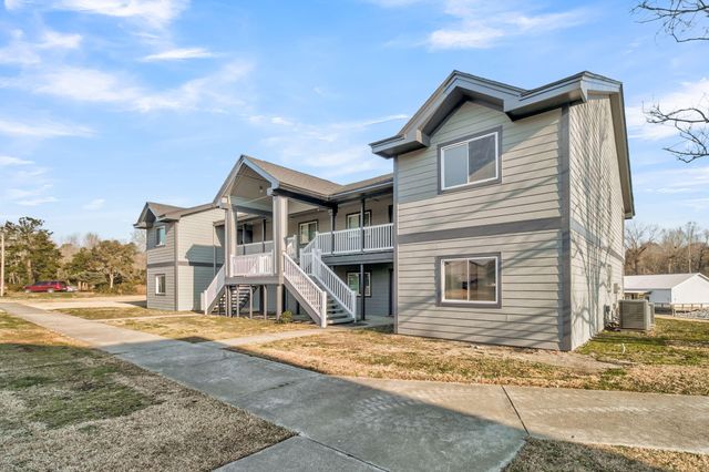 1402 Tailrace Drive, Moncks Corner, SC 29461