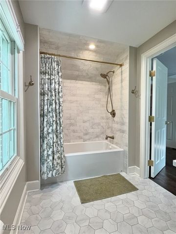 20962 Sydenham Road, Shaker Heights, OH 44122