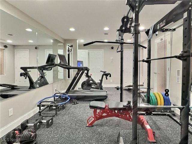 20962 Sydenham Road, Shaker Heights, OH 44122