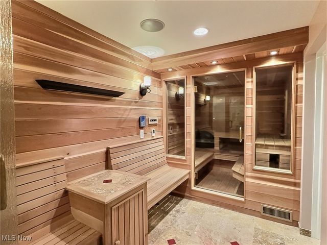 20962 Sydenham Road, Shaker Heights, OH 44122