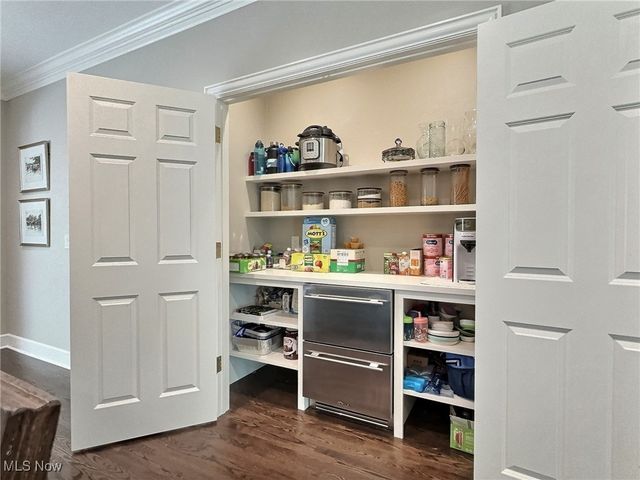 20962 Sydenham Road, Shaker Heights, OH 44122