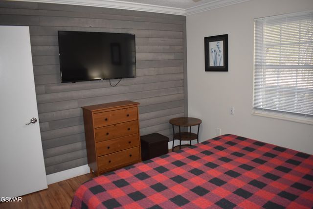 298 Lane Hollow Road, Sevierville, TN 37876